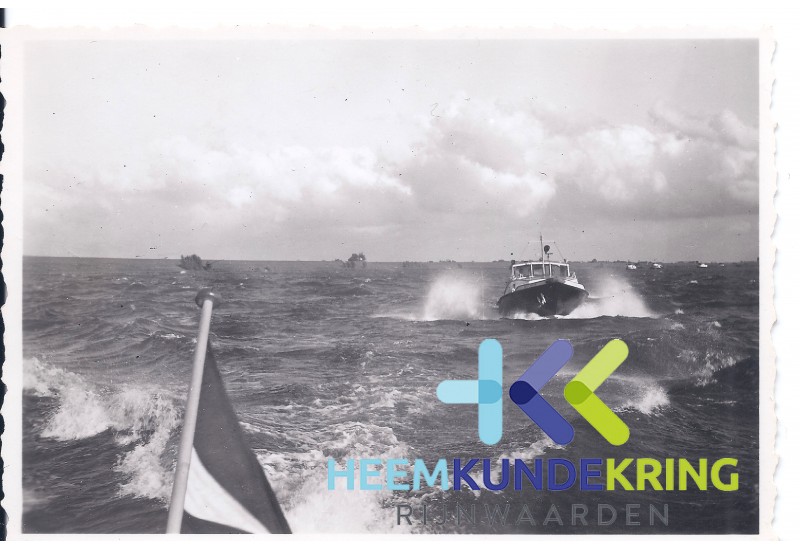 1955 Oberspay Duitsland Schotell-werf Ophalen van de Douaneboten Coll. HKR geschonken door H. vd Laag (9)